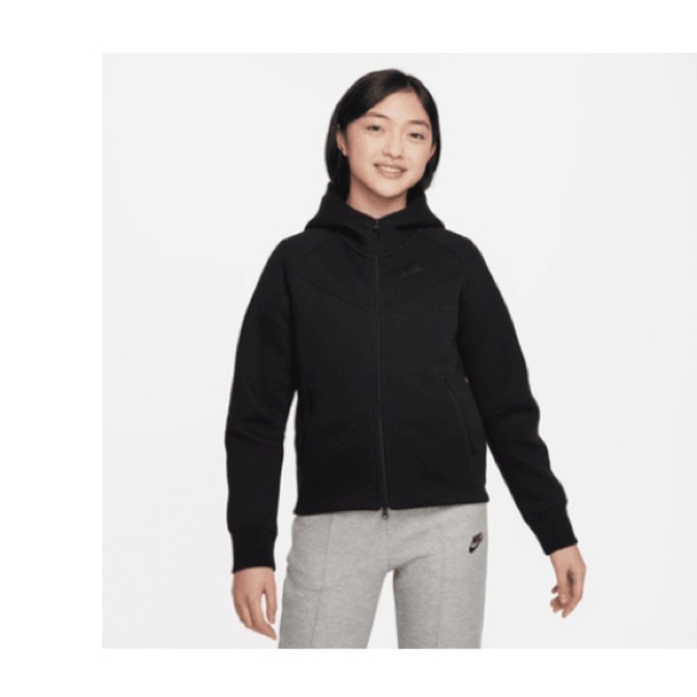 Big Kids authentic Nike Tech Outfit
